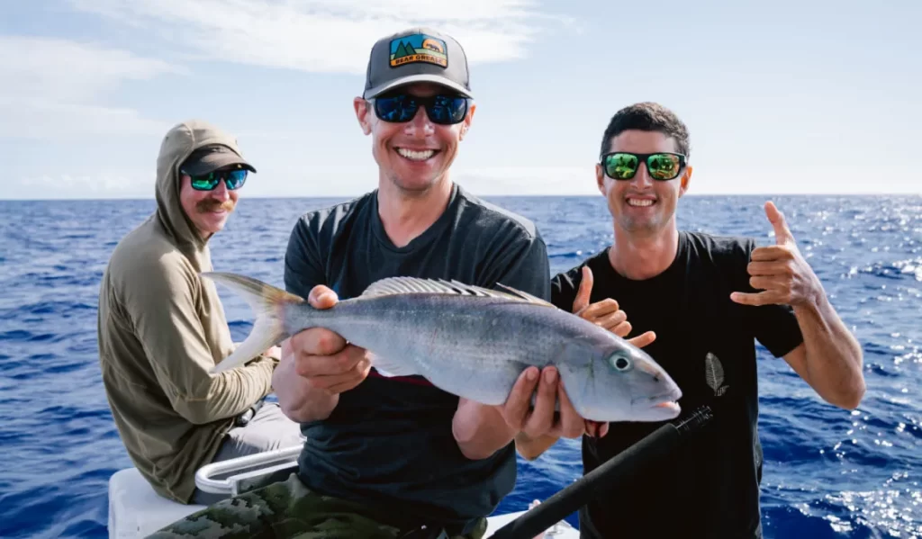how to buy a best pair of fishing sunglasses